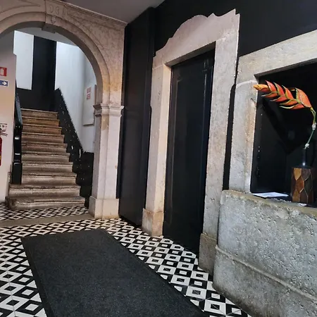 Correeiros Baixa Centre דירה